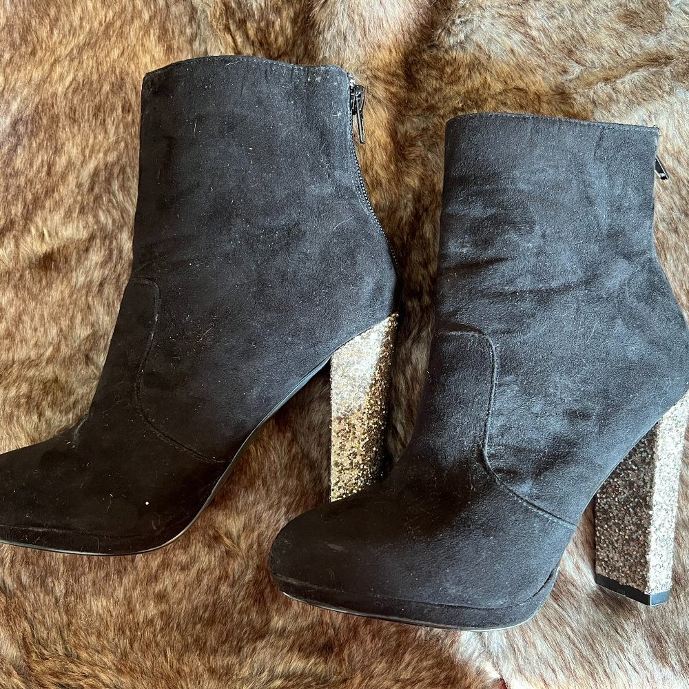 Shoe Cult boots Sz 6